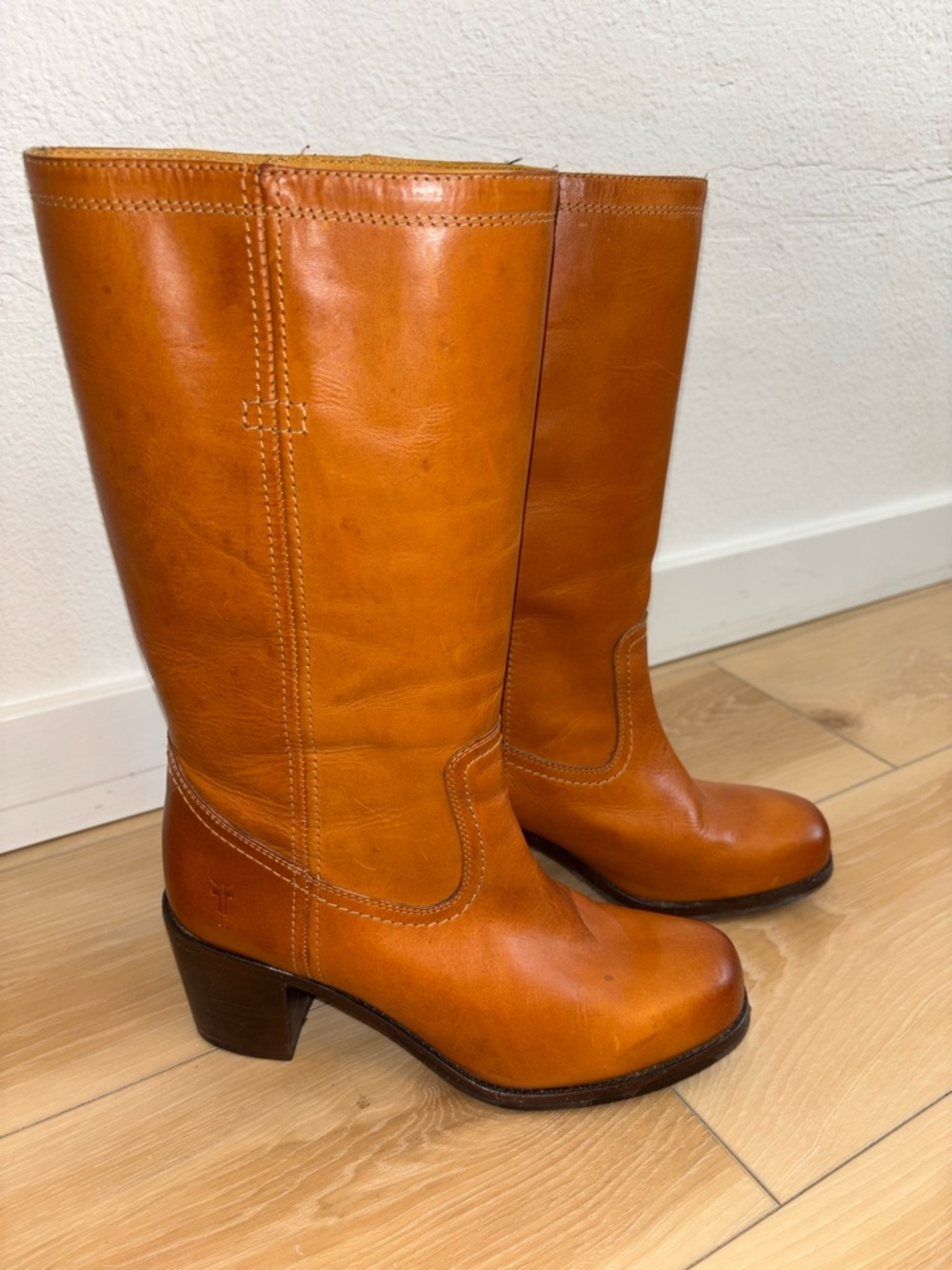 Frye Kendall Heeled Camel Mid Calf Boot Size 8.5 - Picture 3 of 8